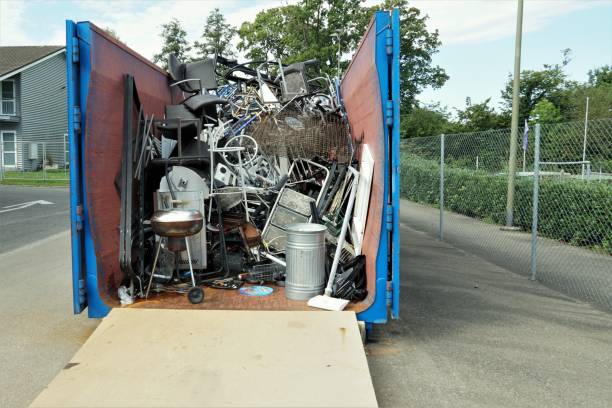 Best Professional Junk Removal  in Lyndon, KS