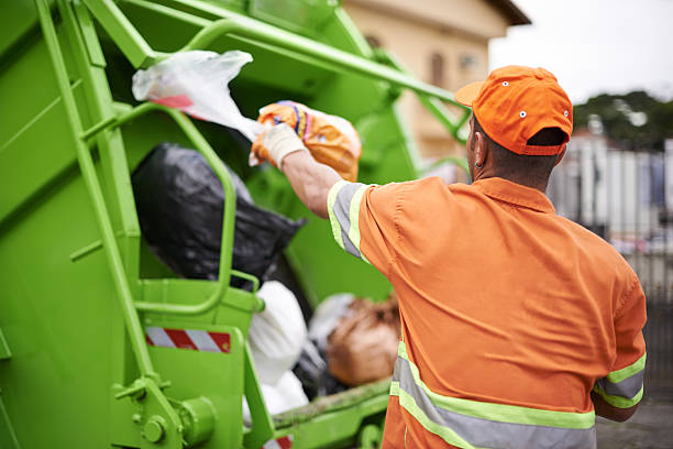 Best Commercial Cleanout Services  in Lyndon, KS